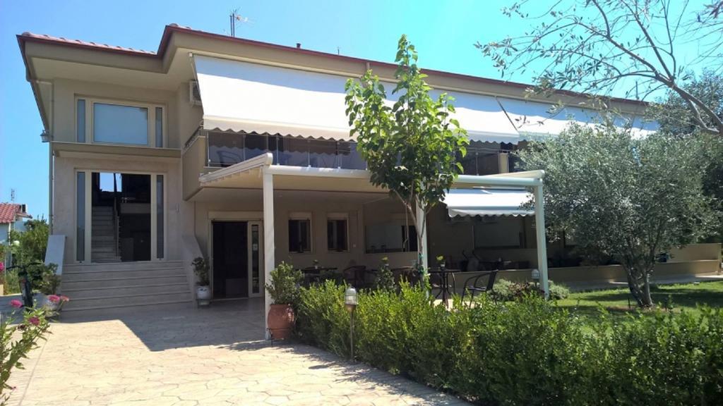 Gaia Studios & Apartments Nea Plagia Exterior photo