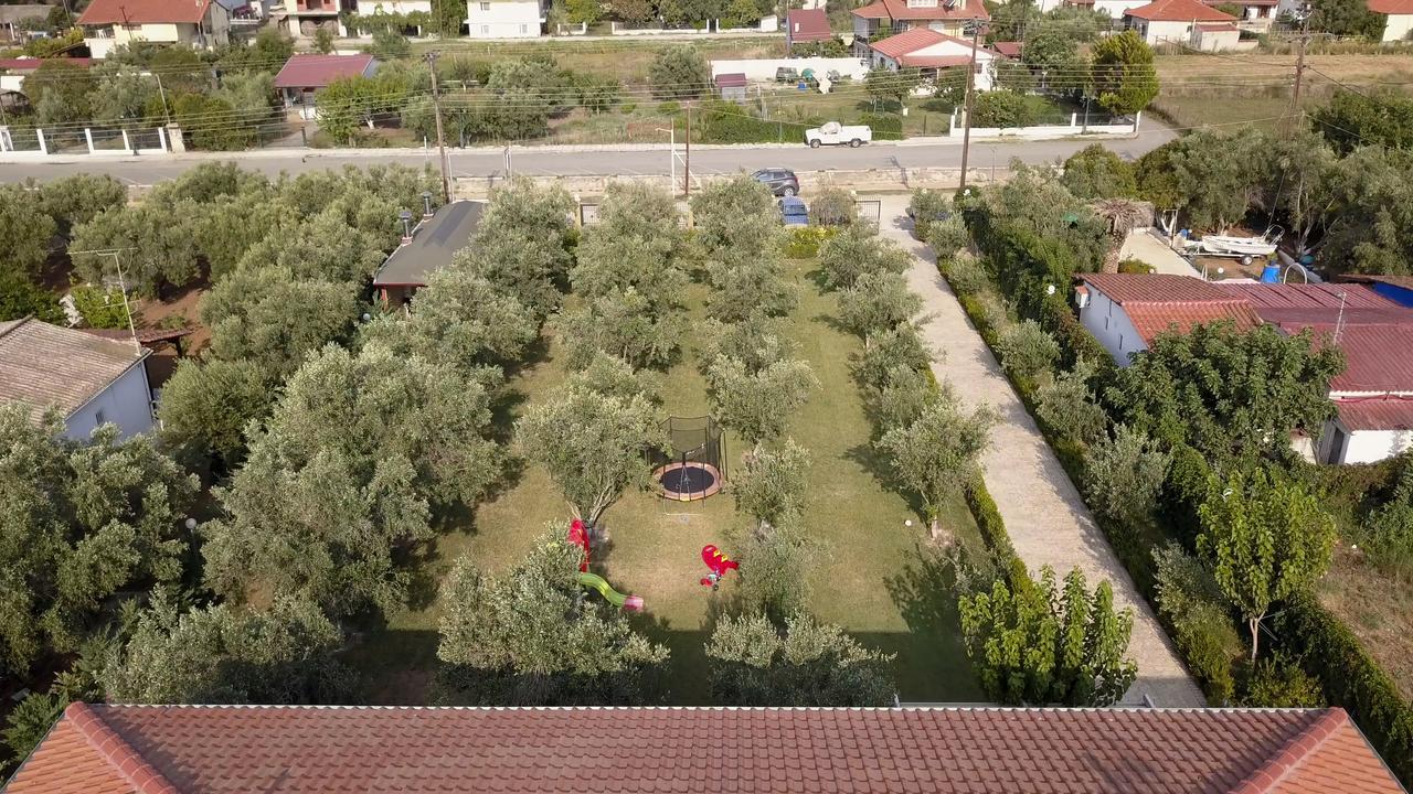 Gaia Studios & Apartments Nea Plagia Exterior photo